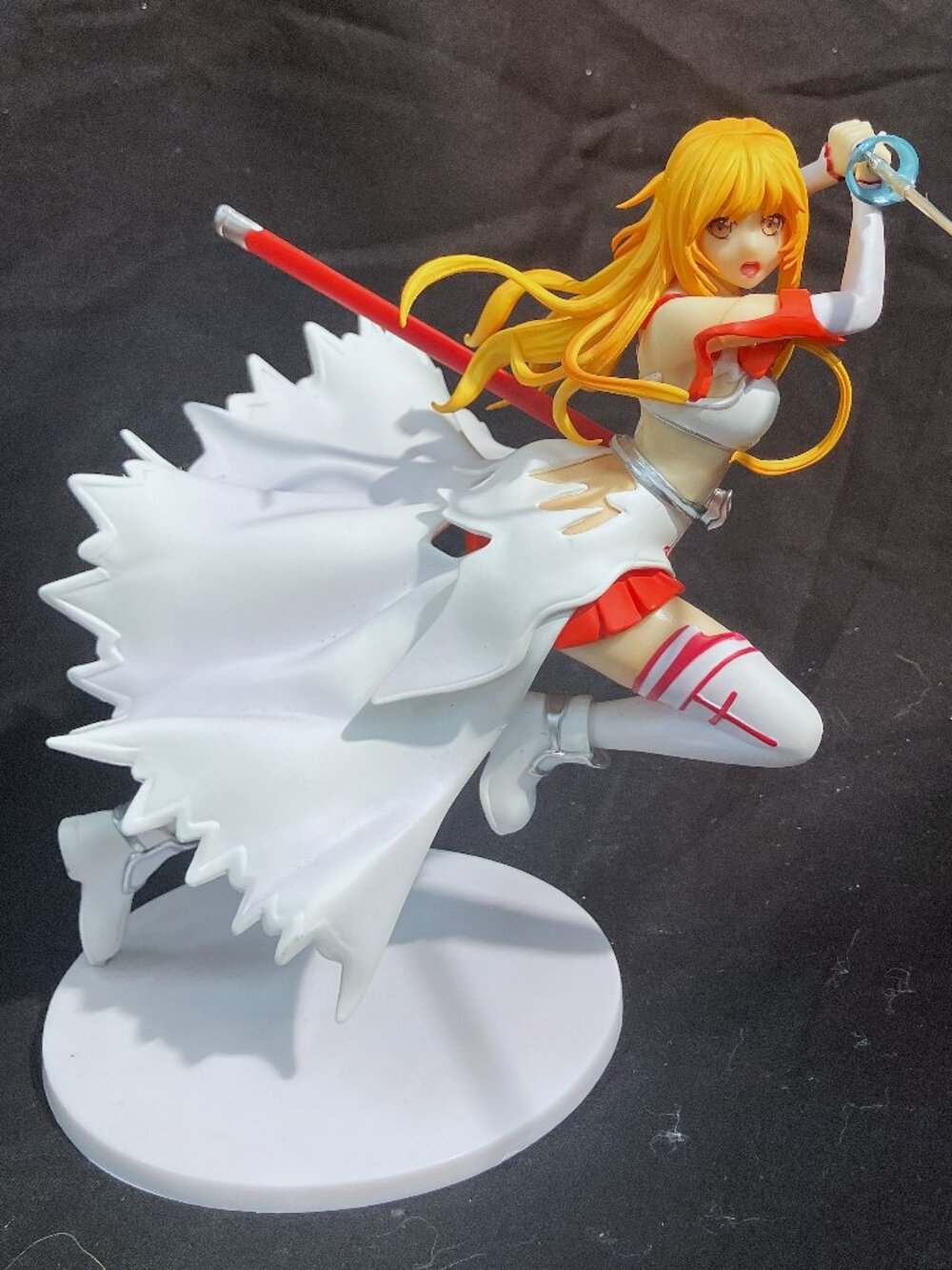 The Otaku Box Exclusive - Sword Art Online - Asuna Yuuki Fighting Figure